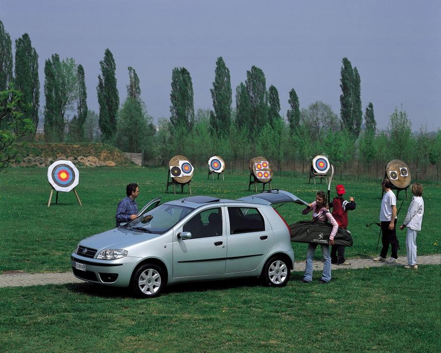  Fiat Punto 5-Door (188) 2003 года  (фото 23 из 36)